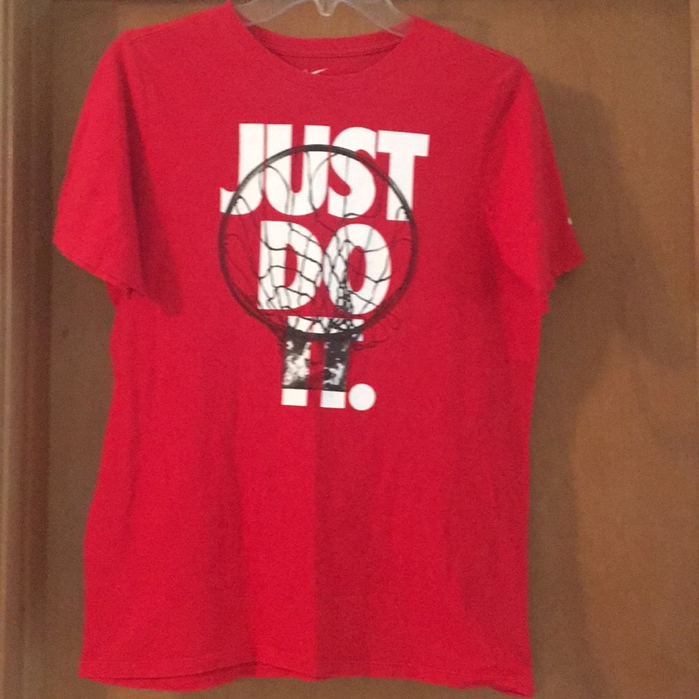 Nike T-shirt